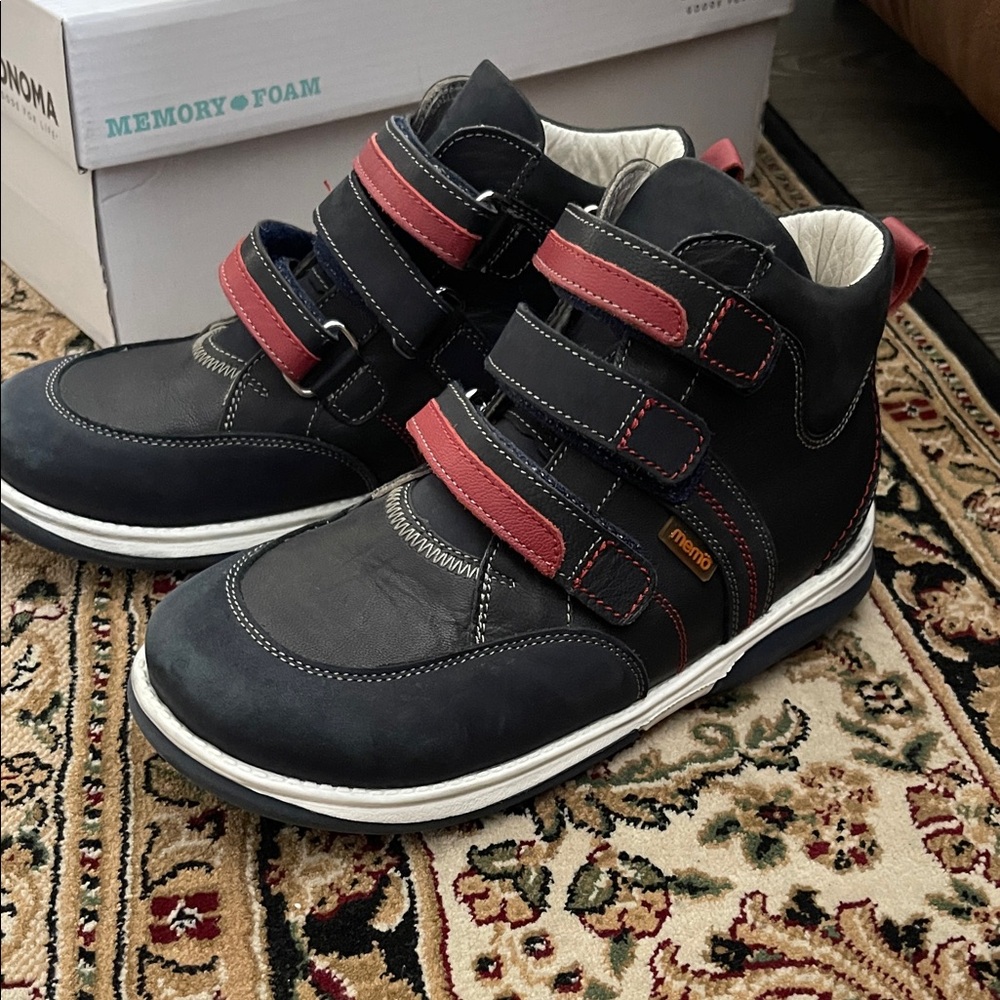 Memo orthopedic corrective sneakers